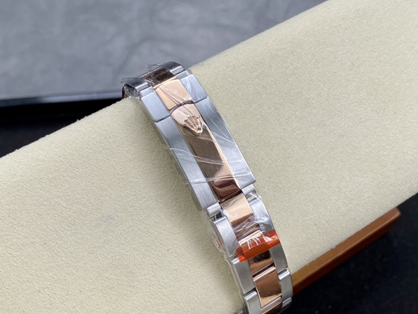 激安ロレックス着用イメージ